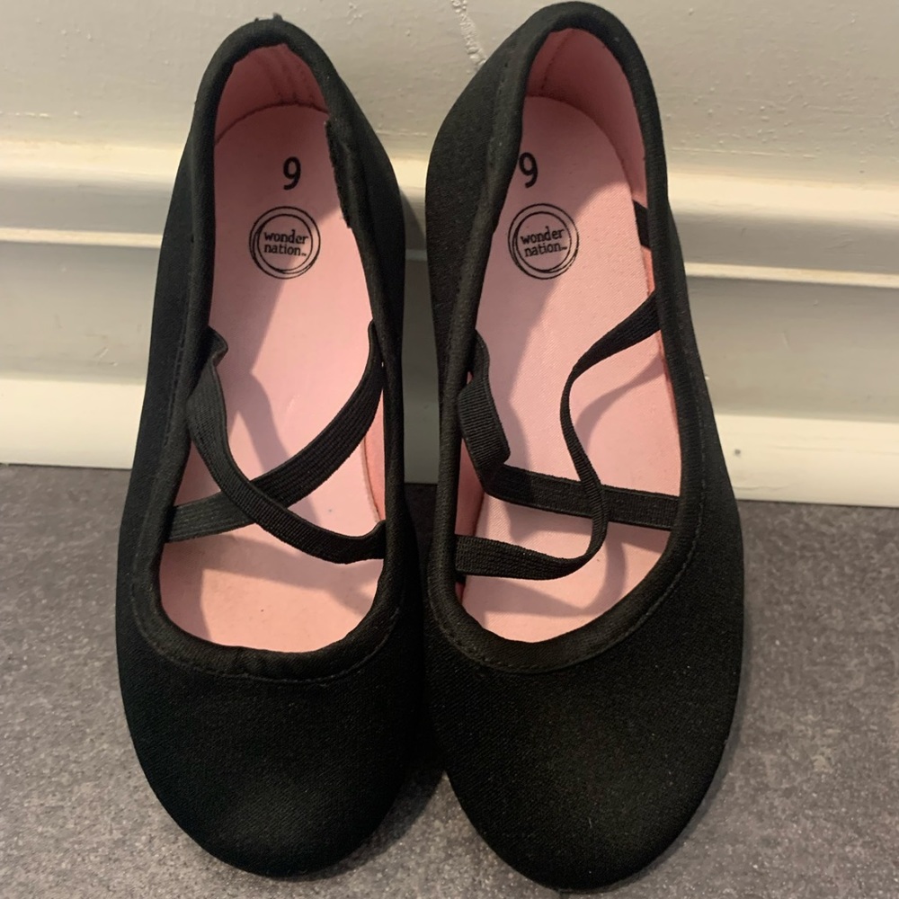 Black Ballet Flats